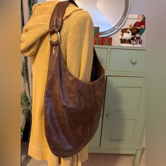 Hobo International Camel Brown Soft Leather Boho Shoulder Bag Purse w Silver Hdw - Picture 4 of 9